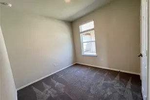 561 Papaya Dr, Buda, TX 78610 - Photo 16