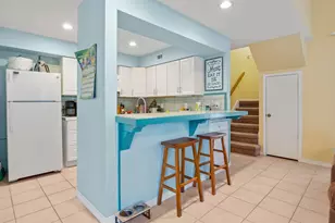 4 Townhouse Cir, Wimberley, TX 78676 - Photo 8