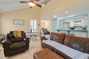 4 Townhouse Cir, Wimberley, TX 78676 - Photo 4