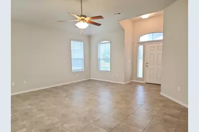 1019 Granbury Cove, Round Rock, TX 78664 - Photo 4