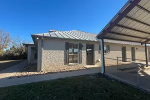 3076 County Road 1045 Rd, Lampasas, TX 76550 - Photo 4