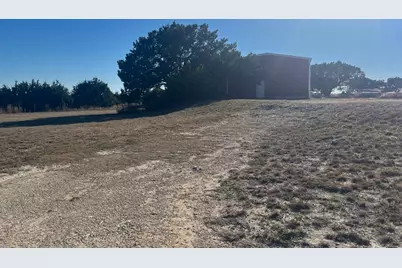 3076 County Road 1045 Road, Lampasas, TX 76550 - Photo 12