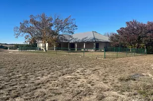 3076 County Road 1045 Rd, Lampasas, TX 76550 - Photo 8