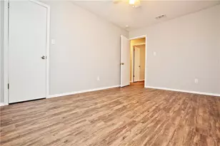 8401 Colony Loop Dr, Austin, TX 78724 - Photo 22