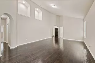 212 La Grotta Ln, Georgetown, TX 78628 - Photo 10