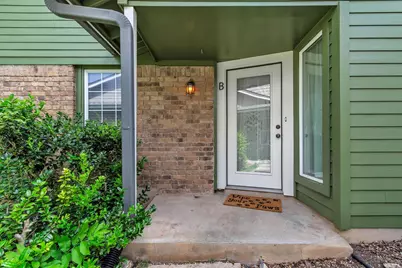 5703 W Gate Boulevard #B, Austin, TX 78745 - Photo 2