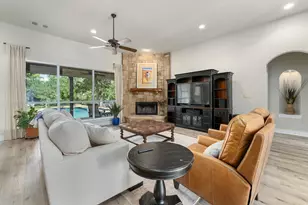 416 Shadywood Ln, Dripping Springs, TX 78620 - Photo 4