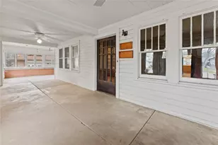 501 E 6th St, Cameron, TX 76520 - Photo 14