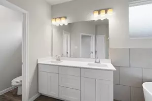 221 Comet Pointe Dr, Georgetown, TX 78628 - Photo 18