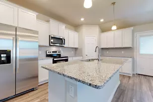 104 Kenzie St, Thorndale, TX 76577 - Photo 4