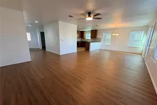 13412 Guarnere Dr, Del Valle, TX 78617 - Photo 4