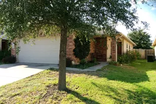 1612 Poppy Seed Ln, Austin, TX 78741 - Photo 2