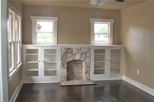 700 E 45th St, Austin, TX 78751 - Photo 2