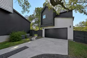2303 Westworth Cir, Austin, TX 78704 - Photo 34