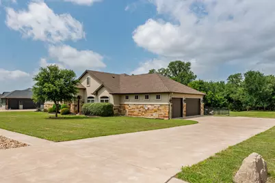 212 Golden Eagle Way, Liberty Hill, TX 78642 - Photo 6
