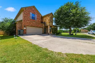 8318 Campeche Bay Pl, Round Rock, TX 78681 - Photo 2