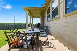 8318 Campeche Bay Pl, Round Rock, TX 78681 - Photo 38