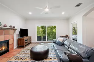 5507 Oakwood Cove, Austin, TX 78731 - Photo 6