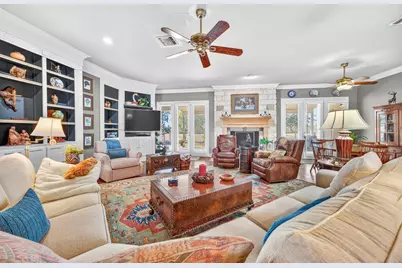 672 County Road 447, Waelder, TX 78959 - Photo 4