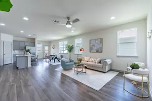 7916 City Top Blvd, Austin, TX 78724 - Photo 2