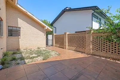 1813 Cedar Ridge Drive, Austin, TX 78741 - Photo 34