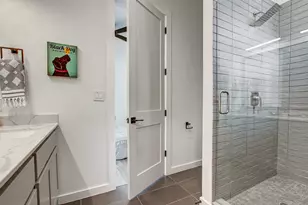 2804 S 1st St, Austin, TX 78704 - Photo 20