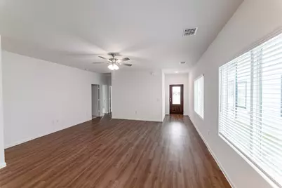 380 Kenai Drive, Kyle, TX 78640 - Photo 4