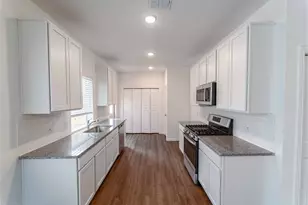 380 Kenai Dr, Kyle, TX 78640 - Photo 2