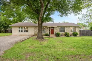 509 E 17th St, Georgetown, TX 78626 - Photo 2