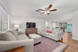 509 E 17th St, Georgetown, TX 78626 - Photo 4
