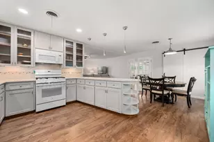 509 E 17th St, Georgetown, TX 78626 - Photo 6