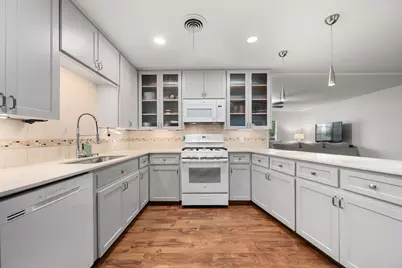 509 E 17th Street, Georgetown, TX 78626 - Photo 8