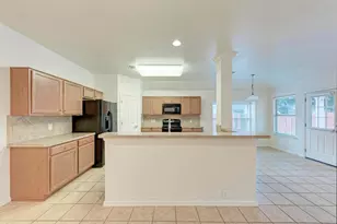 412 Golden Eagle Ln, Leander, TX 78641 - Photo 4