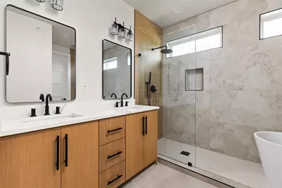 100 W Odell Street #3, Austin, TX 78752 - Photo 32