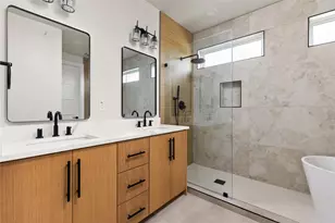 100 W Odell St, Austin, TX 78752 - Photo 32