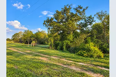 1791 County Road 441, Harwood, TX 78632 - Photo 6