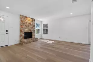 8400 Seminary Ridge Dr, Austin, TX 78745 - Photo 6