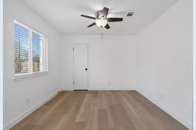 8400 Seminary Ridge Drive, Austin, TX 78745 - Photo 12