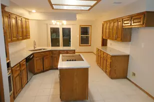 10225 Pinehurst Dr, Austin, TX 78747 - Photo 6