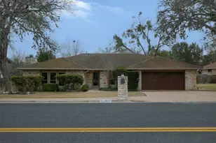 10225 Pinehurst Dr, Austin, TX 78747 - Photo 1