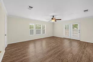360 Thicket Ln, Kyle, TX 78640 - Photo 8