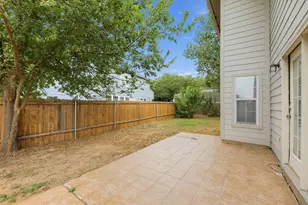 360 Thicket Ln, Kyle, TX 78640 - Photo 32