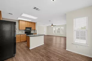 360 Thicket Ln, Kyle, TX 78640 - Photo 10