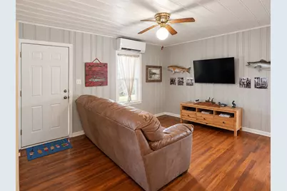 1322 Omohundro Street, Rockport, TX 78382 - Photo 4