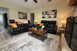 105 N Electric Trail, Spicewood, TX 78669 - Photo 2