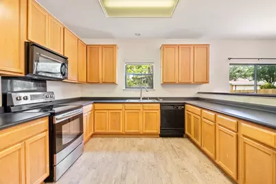 9109 Ipswich Bay Drive, Austin, TX 78747 - Photo 8