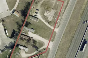13615 N Interstate 35 Hwy, Jarrell, TX 76537 - Photo 1
