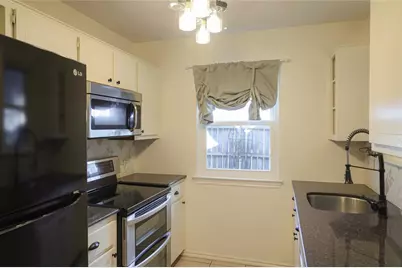 8705 Clearbrook Trail #B, Austin, TX 78729 - Photo 4