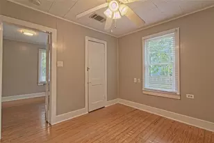 206 E 6th St, Georgetown, TX 78626 - Photo 18
