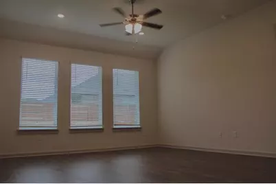 2245 S Leppy Lane, Leander, TX 78641 - Photo 4